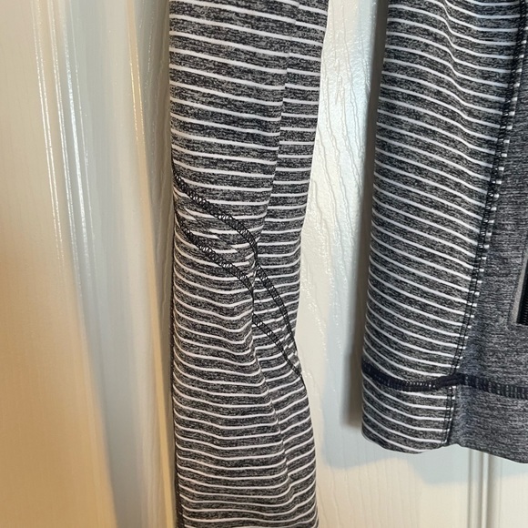 Lululemon🍋Sweater - Picture 6 of 11